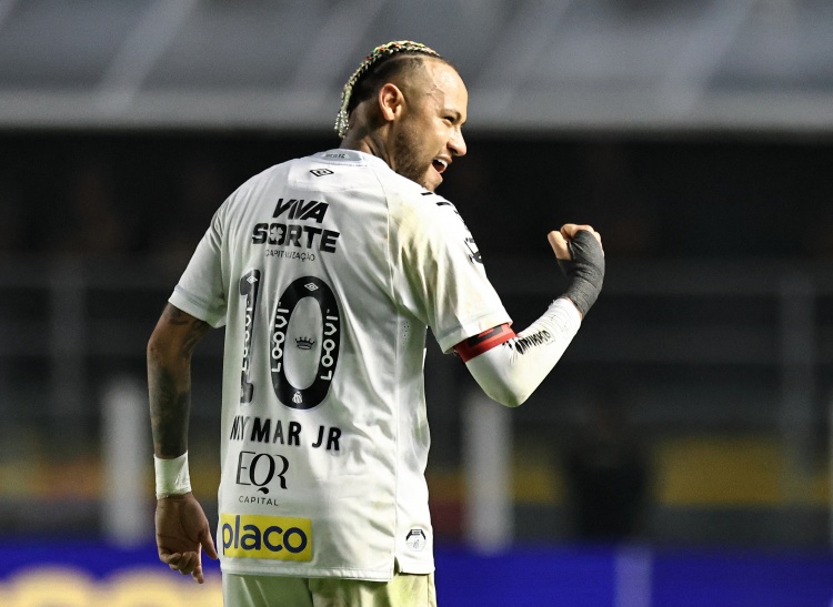 必赢体育-巴媒：内马尔入选巴西队初步名单，3月热身赛名单将在16日公布